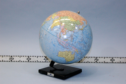 SmallGlobe-01-250.jpg