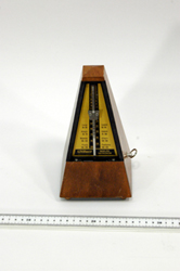 Metronome-01-250.jpg