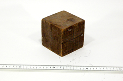 OneLiterCubeB-02-250.jpg