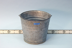 Bucket02-250.jpg